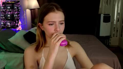 Snapshot of jenny_bunny_ chatting on 03/15/26, 01:33 jenny_bunny_ online show from 03/15/26, 01:33