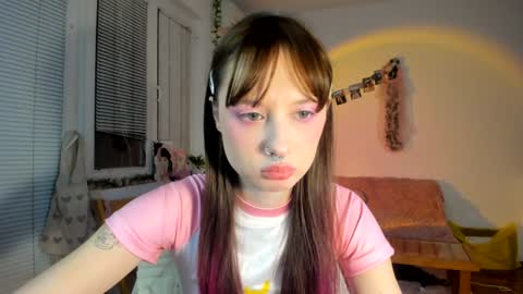 Jennifer Jenny Darling   online show from 12/03/24, 09:12