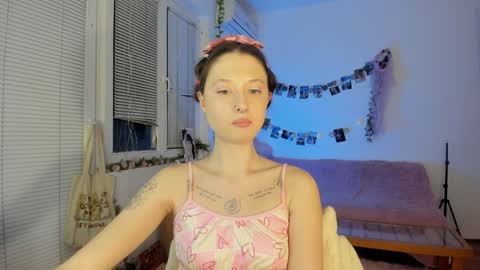 Jennifer Jenny Darling   online show from 01/11/25, 08:32