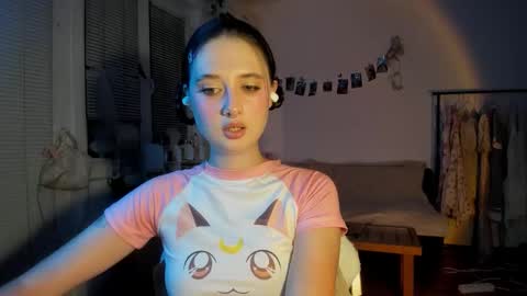 Jennifer Jenny Darling   online show from 09/23/25, 06:11