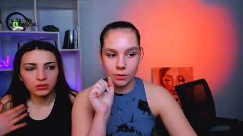 Snapshot of jenny_donne chatting on 03/26/26, 06:08 jenny_donne online show from 03/26/26, 06:08