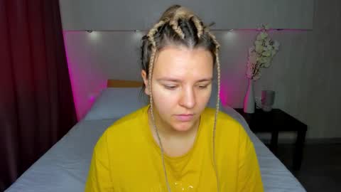 Snapshot of jenny_jimmy chatting on 10/26/25, 09:15 Jenny online show from 10/26/25, 09:15