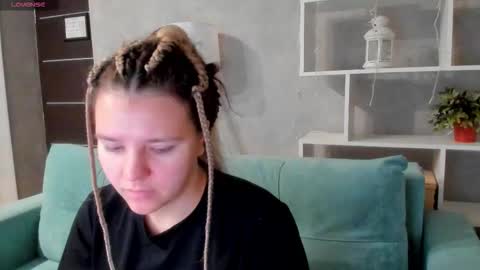 Snapshot of jenny_jimmy chatting on 10/31/25, 01:06 Jenny online show from 10/31/25, 01:06