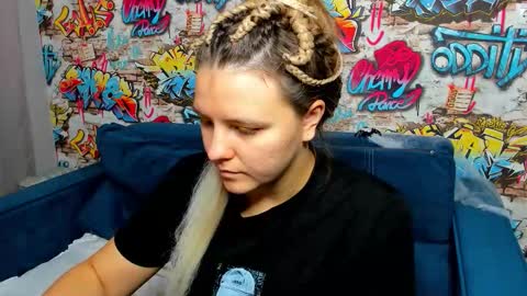 Snapshot of jenny_jimmy chatting on 11/01/25, 09:22 Jenny online show from 11/01/25, 09:22