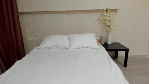 Snapshot of jenny_jimmy chatting on 11/13/25, 01:15 Jenny online show from 11/13/25, 01:15