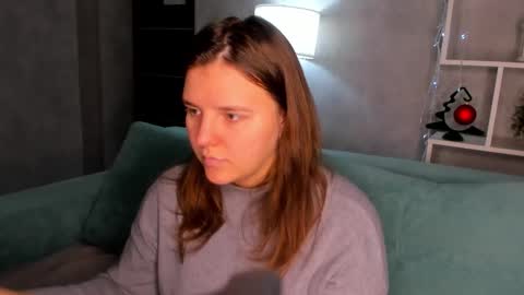 Snapshot of jenny_jimmy chatting on 12/03/25, 09:18 Jenny online show from 12/03/25, 09:18