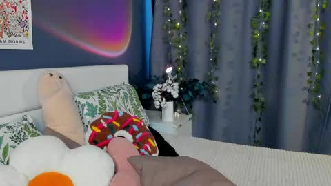 Jennt online show from 06/01/26, 03:41