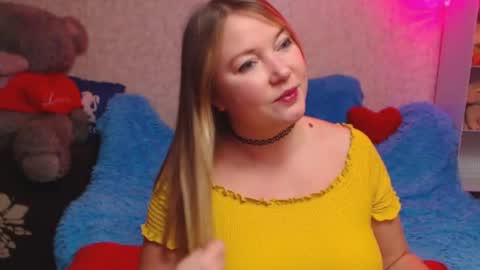 Snapshot of jenny_oliviawow chatting on 12/04/25, 03:21 All the most interesting in private. my room for my smile online show from 12/04/25, 03:21