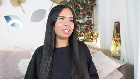 Snapshot of jenny_roberts96 chatting on 02/02/25, 12:09 Jenny Roberts online show from 02/02/25, 12:09