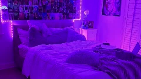 Snapshot of jenny_rosexx chatting on 10/14/25, 11:33 jenny_rosexx online show from 10/14/25, 11:33