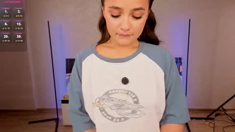 Snapshot of jenny_rosexx chatting on 10/20/25, 04:18 jenny_rosexx online show from 10/20/25, 04:18