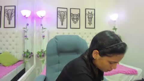 Snapshot of jenny_stark chatting on 06/18/26, 11:14 jenny_stark online show from 06/18/26, 11:14