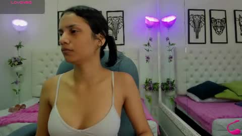Snapshot of jenny_stark chatting on 06/25/26, 11:37 jenny_stark online show from 06/25/26, 11:37