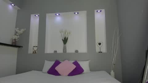 Snapshot of jenny_towers chatting on 01/25/25, 03:19 jenny_towers online show from 01/25/25, 03:19