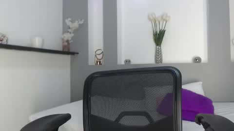 Snapshot of jenny_towers chatting on 02/10/25, 09:14 jenny_towers online show from 02/10/25, 09:14