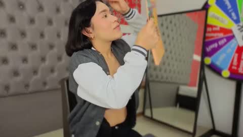 Snapshot of jenny_towers chatting on 10/07/25, 01:03 jenny_towers online show from 10/07/25, 01:03