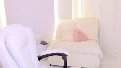 Snapshot of jenny_x_ chatting on 07/13/26, 05:32 JENNY online show from 07/13/26, 05:32