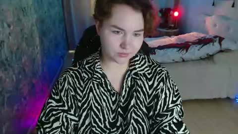 Snapshot of jennyattal chatting on 07/19/26, 04:38 Jenny online show from 07/19/26, 04:38