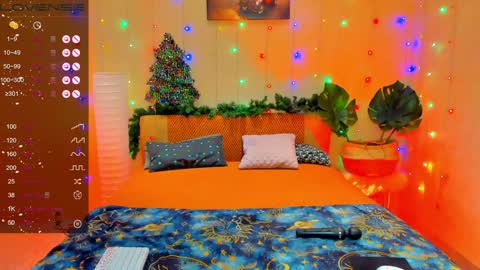 Snapshot of jennydance chatting on 01/10/25, 08:07 Jenny online show from 01/10/25, 08:07