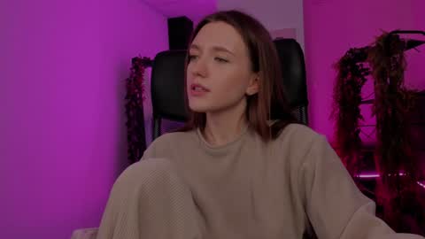 Snapshot of jennydens chatting on 12/02/24, 05:15 Jenny NO Nude online show from 12/02/24, 05:15