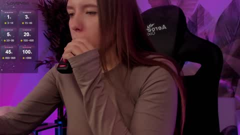 Snapshot of jennydens chatting on 12/11/24, 08:26 Jenny NO Nude online show from 12/11/24, 08:26