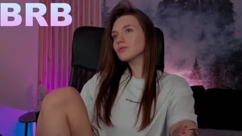 Snapshot of jennydens chatting on 01/21/25, 02:11 Jenny NO Nude online show from 01/21/25, 02:11