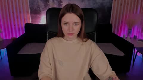 Snapshot of jennydens chatting on 02/11/25, 02:03 Jenny NO Nude online show from 02/11/25, 02:03