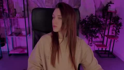 Snapshot of jennydens chatting on 03/12/25, 07:13 Jenny NO Nude online show from 03/12/25, 07:13