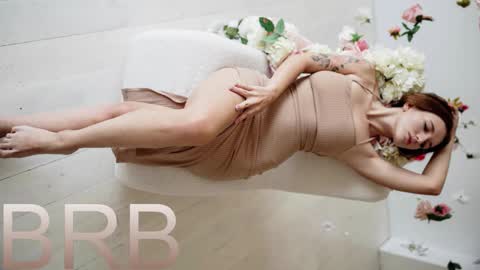 Snapshot of jennydens chatting on 10/14/25, 05:36 Jenny NO Nude online show from 10/14/25, 05:36