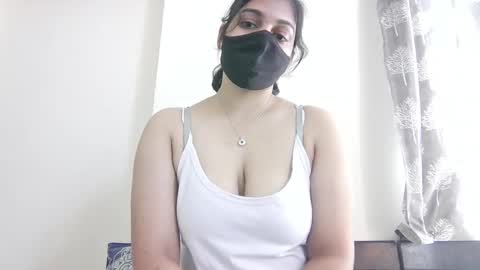 Jenny online show from 11/11/25, 04:12