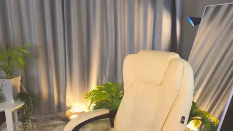 Snapshot of jennyfer_me chatting on 03/15/26, 12:33 jennyfer_me online show from 03/15/26, 12:33