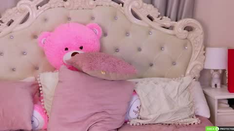 Jenny Ferguson online show from 04/07/26, 06:41