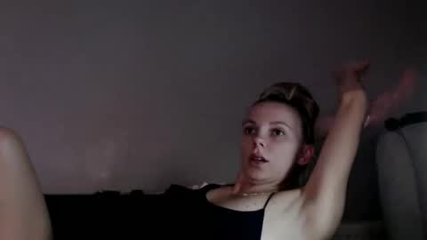 jennyfrost online show from 10/31/25, 07:26