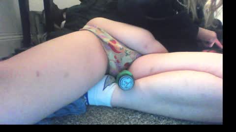 jennyisasquirter online show from 10/25/25, 09:28