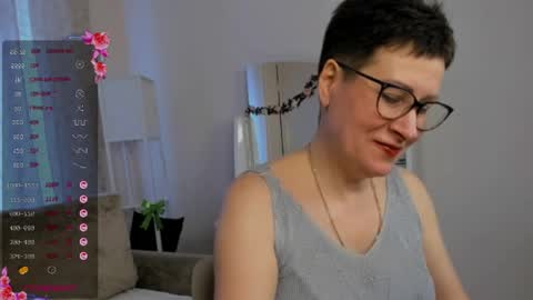 Snapshot of jennymons chatting on 04/11/26, 08:29 Jenny online show from 04/11/26, 08:29