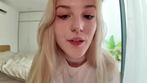 Snapshot of jennytime chatting on 03/06/25, 06:08 Jen online show from 03/06/25, 06:08