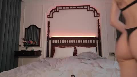 Snapshot of jennytime chatting on 11/28/25, 09:56 Jen online show from 11/28/25, 09:56