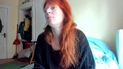 Snapshot of jenovakitty chatting on 10/30/25, 03:35 Jenn -  come to my onlyfans online show from 10/30/25, 03:35