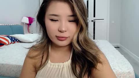 Snapshot of jeong_20 chatting on 10/08/25, 08:28 Jeong online show from 10/08/25, 08:28