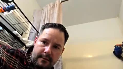 Snapshot of jerbonezgood chatting on 01/16/26, 12:25 Lous online show from 01/16/26, 12:25