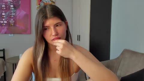 Snapshot of jeremayalove chatting on 03/09/25, 08:07 Hi hi We are Jessie and Betti online show from 03/09/25, 08:07