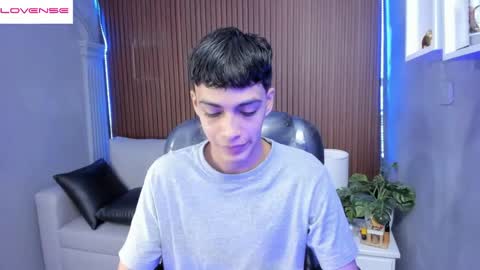 Snapshot of jeremias_1 chatting on 04/25/26, 01:03 JEREMIAS online show from 04/25/26, 01:03