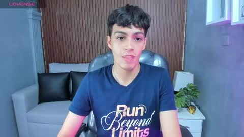 Snapshot of jeremias_1 chatting on 05/19/26, 07:42 JEREMIAS online show from 05/19/26, 07:42