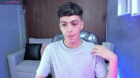 Snapshot of jeremias_1 chatting on 05/25/26, 01:17 JEREMIAS online show from 05/25/26, 01:17