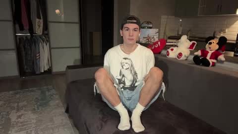 jeremy1scott online show from 11/16/25, 03:34