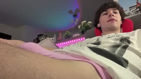 Snapshot of jeremy1scott chatting on 02/15/26, 03:25 jeremy1scott online show from 02/15/26, 03:25