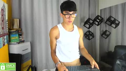 Snapshot of jeremy_job chatting on 07/14/26, 12:00 Jeremy online show from 07/14/26, 12:00