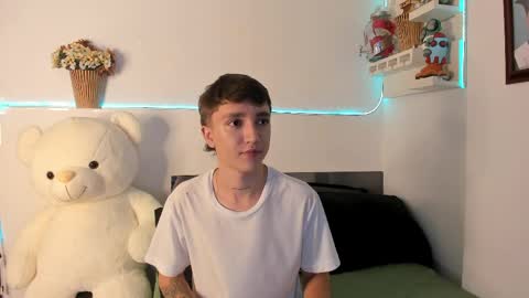 Snapshot of jeremy_salvatore_ chatting on 04/08/26, 06:46 jero independent model online show from 04/08/26, 06:46