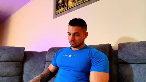 Snapshot of jeremylowe chatting on 12/04/25, 07:33 Jeremy Lowe online show from 12/04/25, 07:33