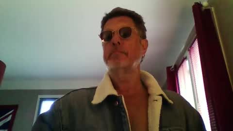 Snapshot of jerflor chatting on 03/18/26, 02:42 jerflor online show from 03/18/26, 02:42